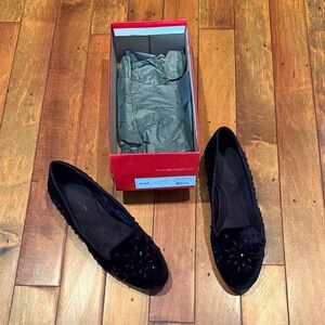 AEROSOLES Black Textured Flats